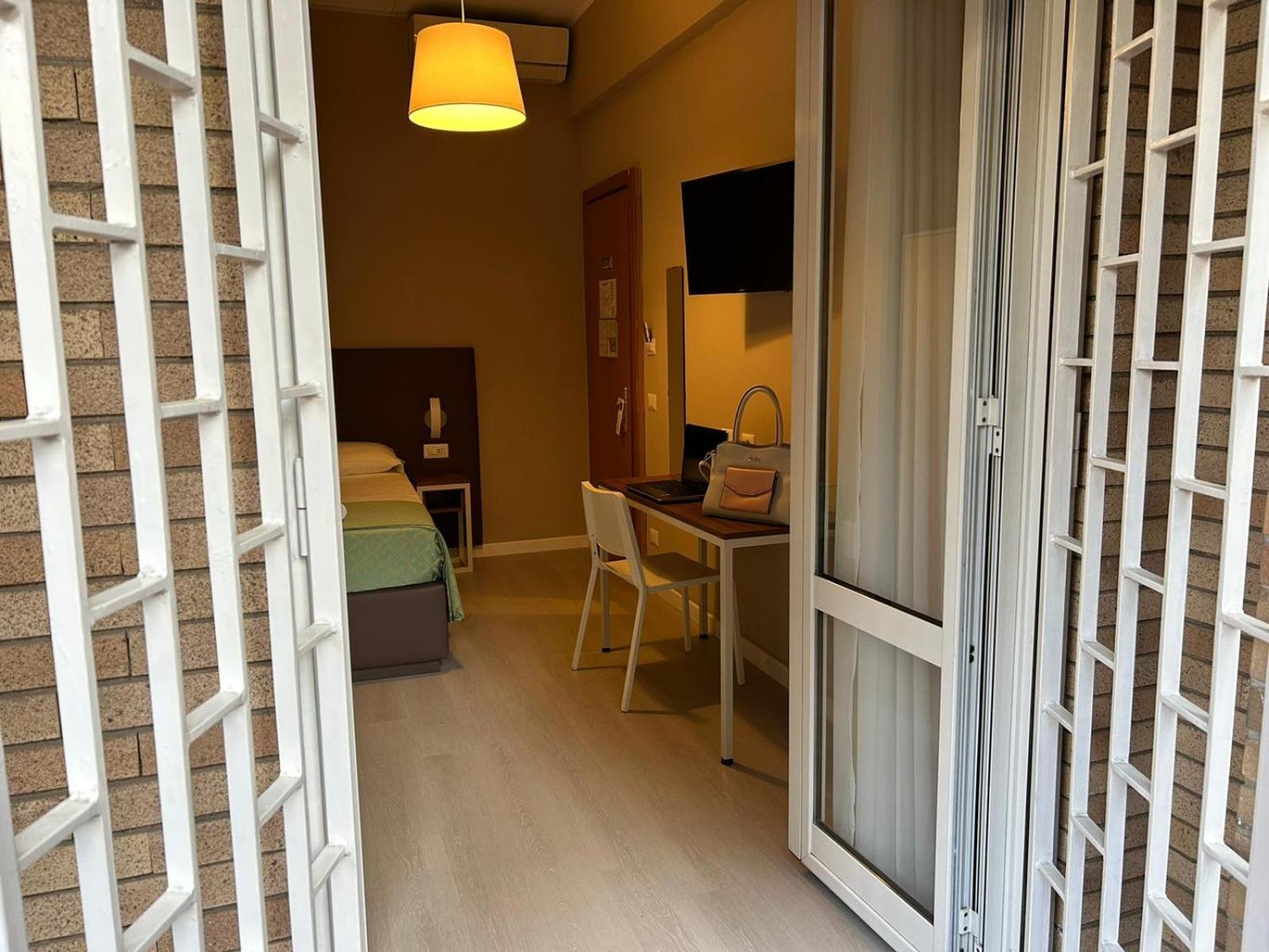 Villa Angeli Рим Экстерьер фото